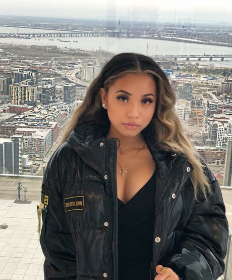 Thailiian star erotic images