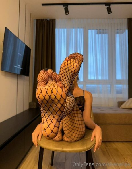 sirenalips beautiful model images