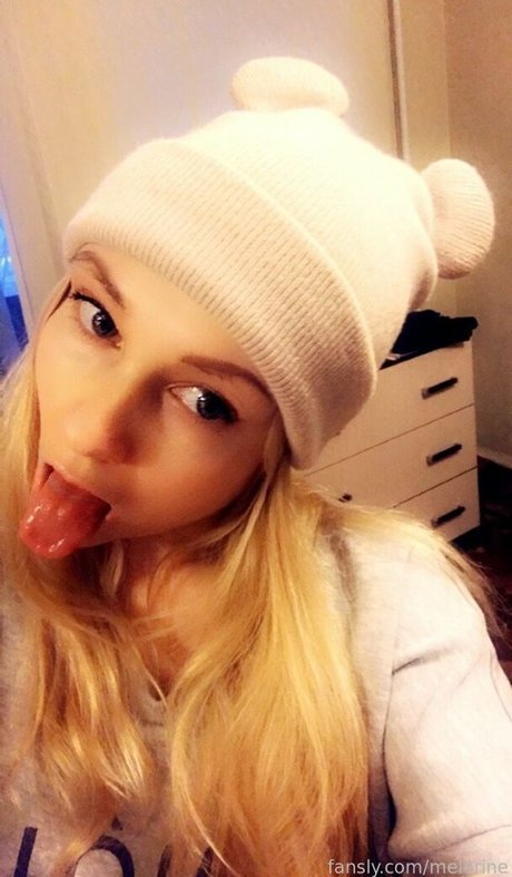 LeaFoxy model xxx pictures