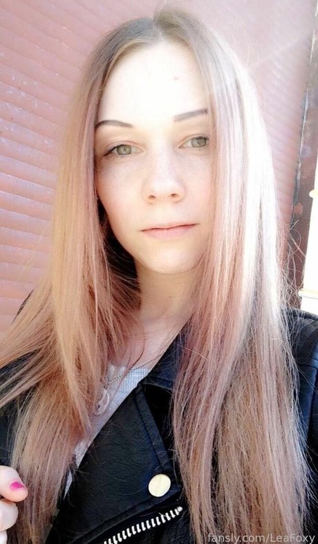 LeaFoxy beautiful actress img