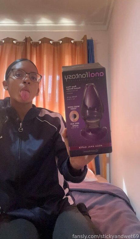 stickyandwet69 beautiful model gallery