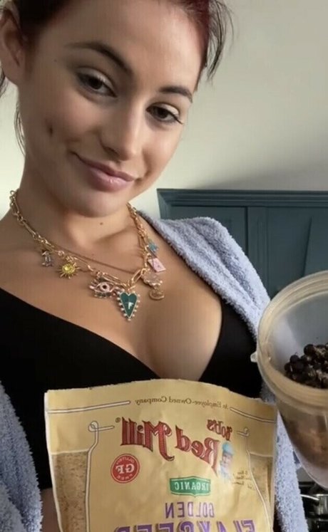 daretobelilith nice pornstar pic