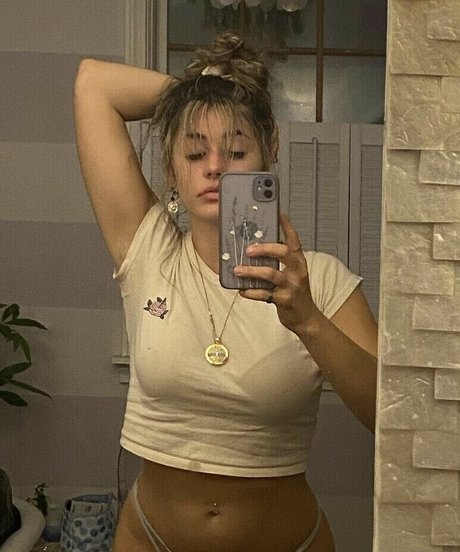 daretobelilith beautiful star galleries