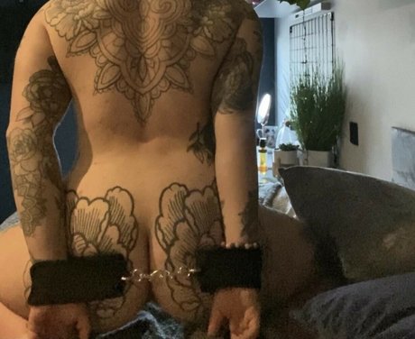 metalbubsxo star hot pic