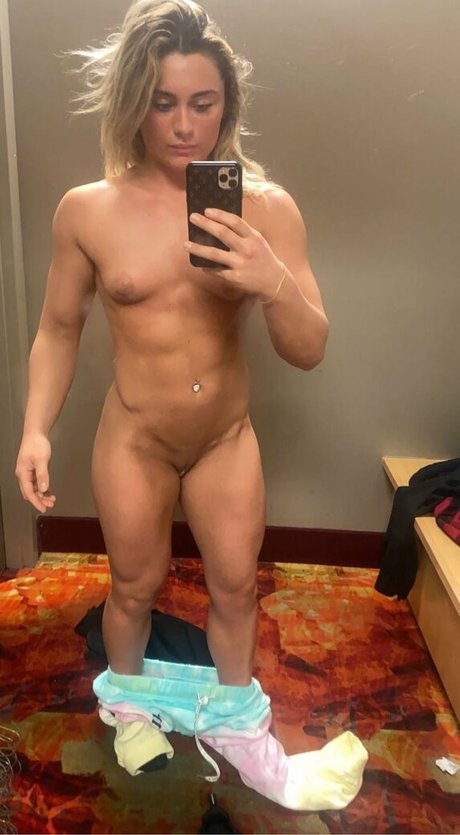 Tiffany Stratton Wwe pornstar sexy pic