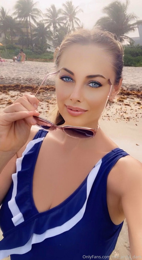 the anita dark pornographic actress images