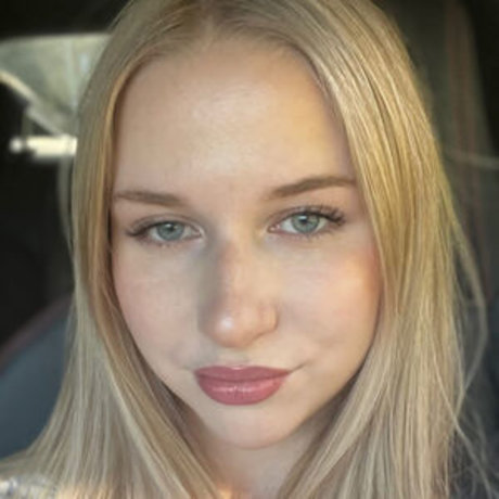 Carlottadre erotic pornstar photo