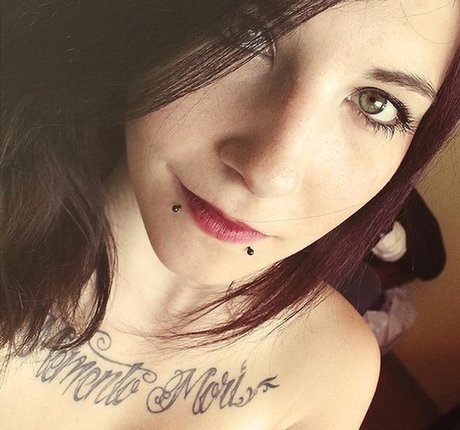 popular onlyfans sexy nude photo