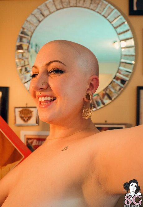 Mimi Flowers__MimiFlowersss art model pic