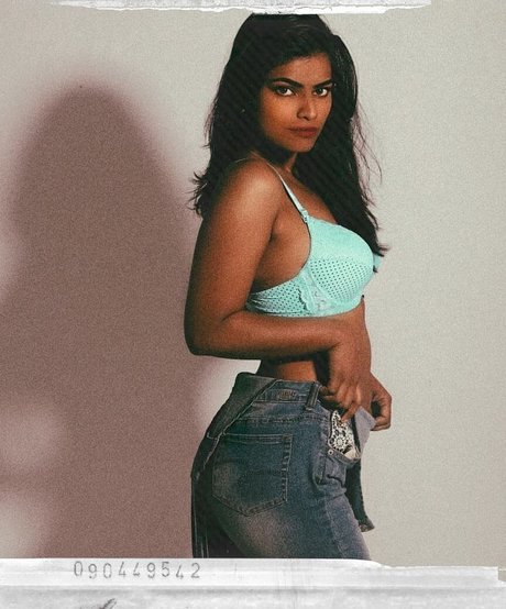 Nidhi Goel model art galleries