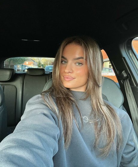 MIA GREEN star adult img