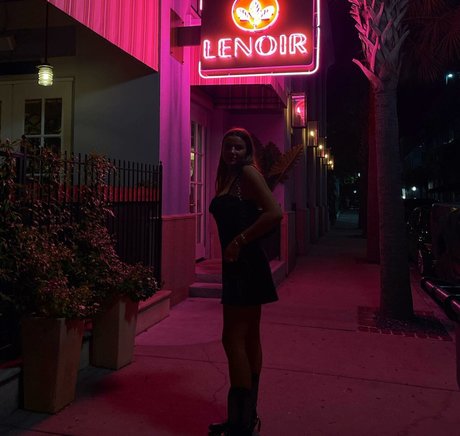 Lola Dubrul model pornographic img