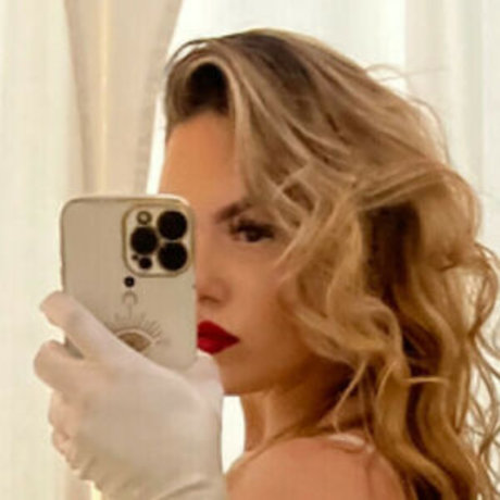 TheLatBarbie beautiful actress photo