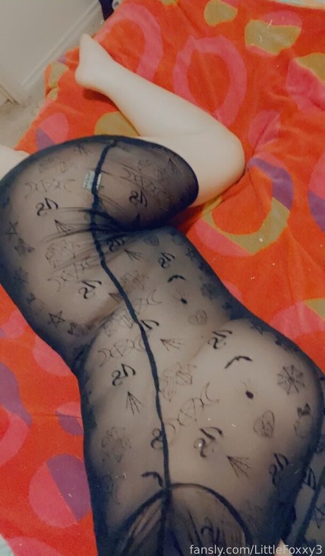 LittleFoxxy3 model xxx archive