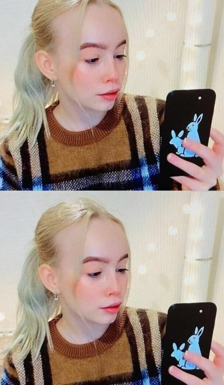 deni__dragons__ pornographic model pics