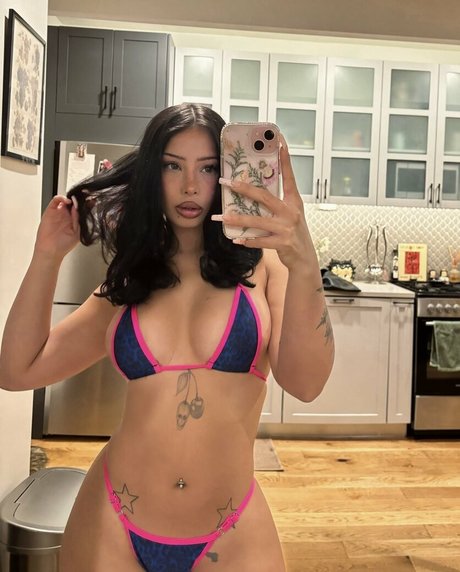 user0010001010 pretty model gallery