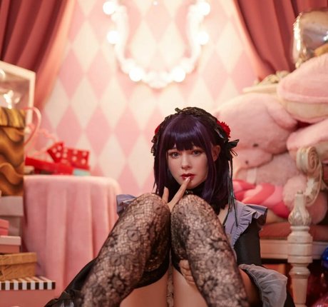 Kimuu star naked photos