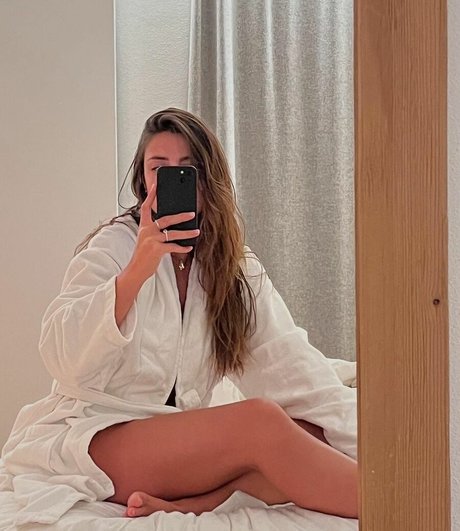 Martina Vendali star hot pictures