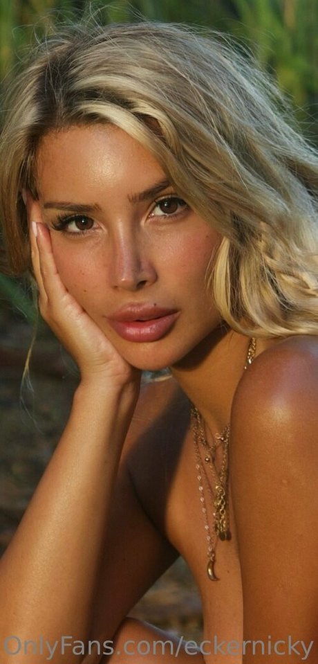 eckernicky porn model photo