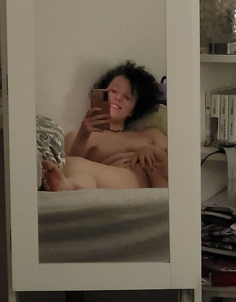 LamperaAsteria21 star nude pic