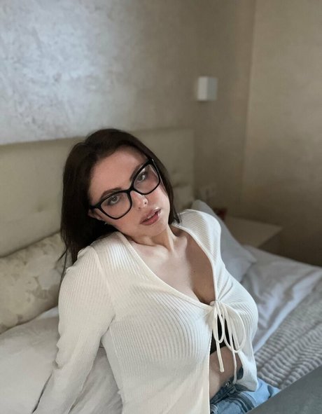 riyaxx pornstar hot pictures