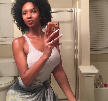 Six The Goddis nudes pornstar image