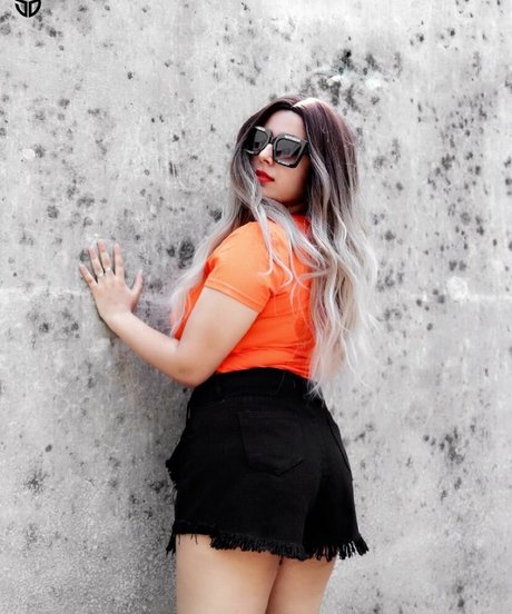 Apoorva Bhalla model erotic image