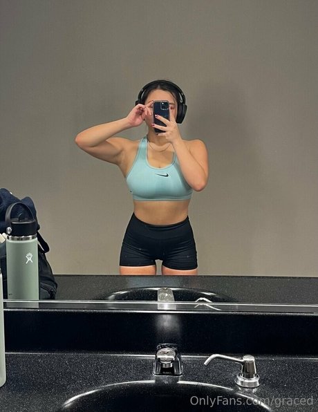 Gracedunlocked Graced pornstar naked pic