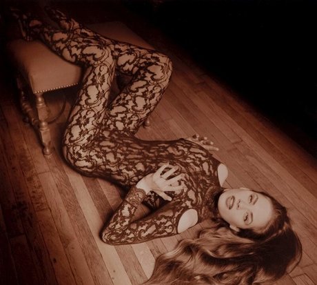 TV Shopping Presenters model hot pic