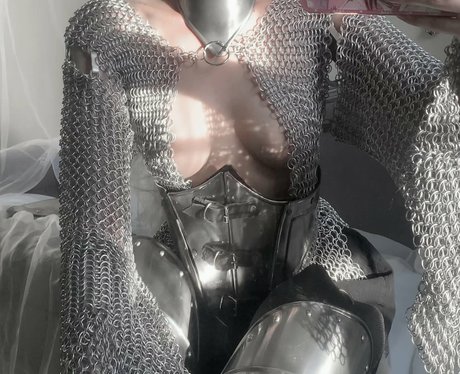 StyrlingElf beautiful actress img