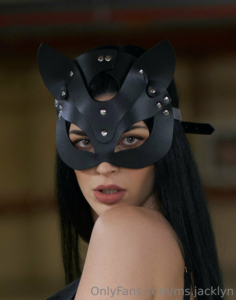 ms jacklyn beautiful actress picture