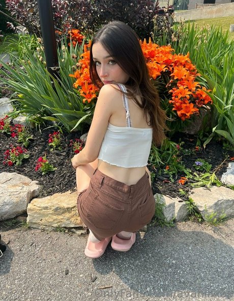 freelolamoon star sex picture