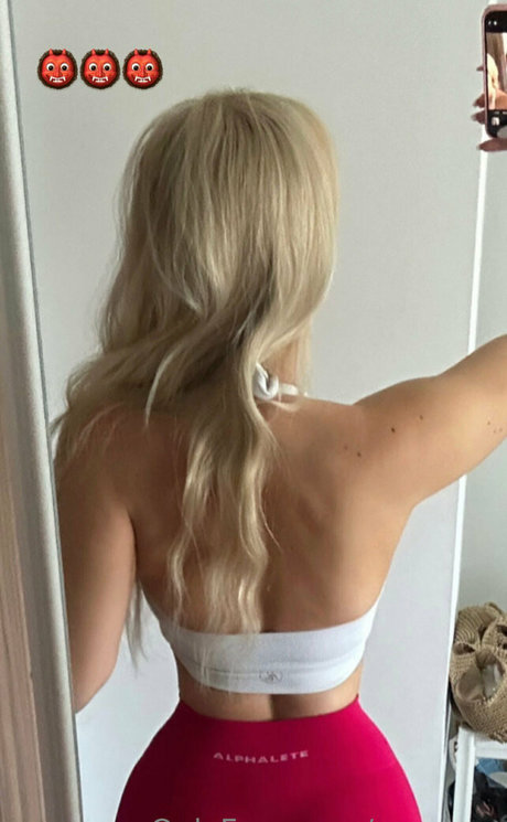 pavoxxy high quality model picture