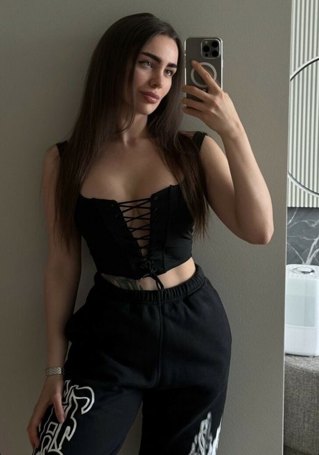 Toma Zhdanova sex model galleries