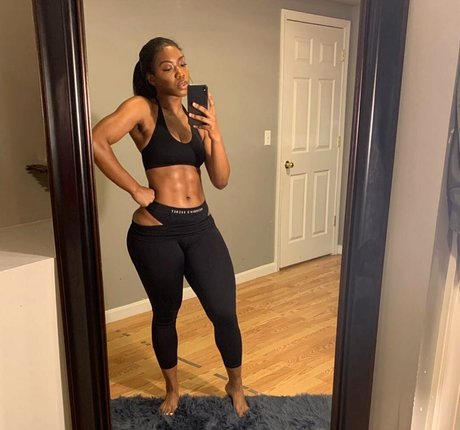 Edwina Wehjla star nudes pic