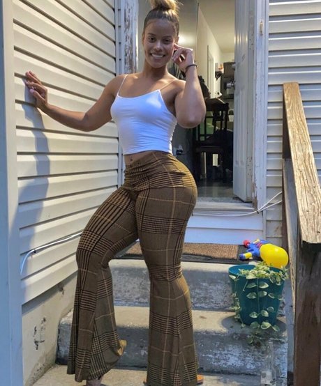 Marleny Canela star porn photos