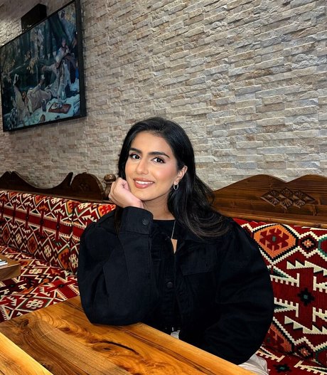 Tindy Kaur best pornstar pic