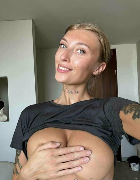 youliakyolner star nudes photo