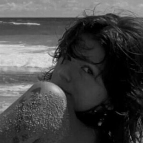 medusamoon9 hot model img