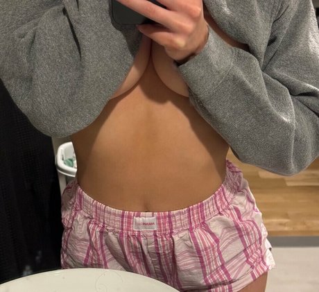 mother onlyfans nudes images