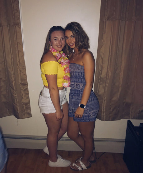 18 year old onlyfans exclusive photos