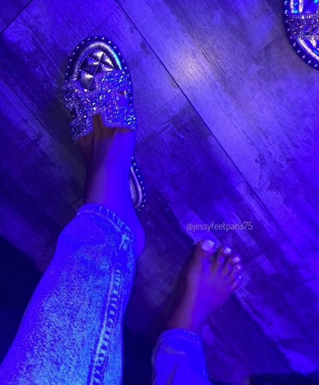 Jessyfeetparis star pornographic photo