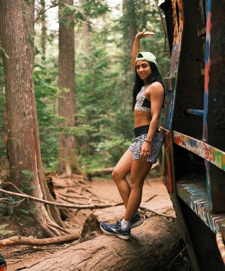 Michelle Khare erotic star picture