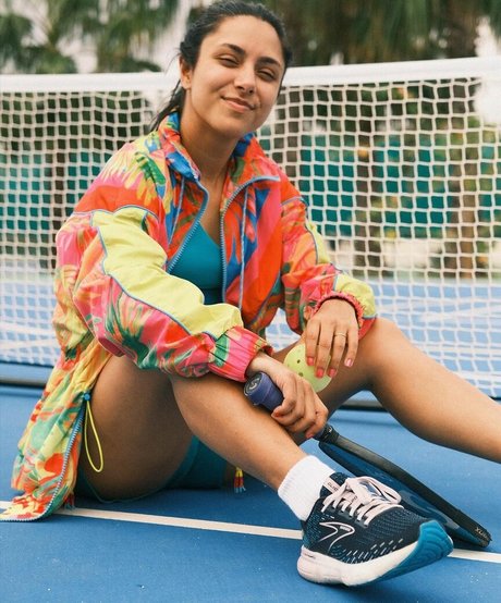 Michelle Khare art pornstar gallery