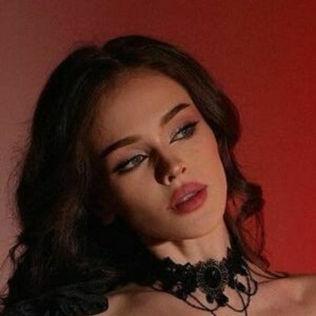 tlisliz pretty actress photo