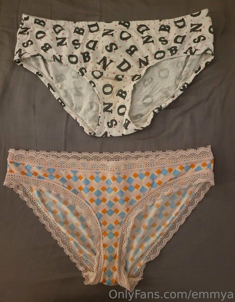 emmya beautiful star pics