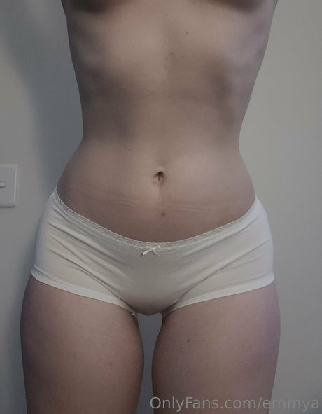 emmya erotic model galleries