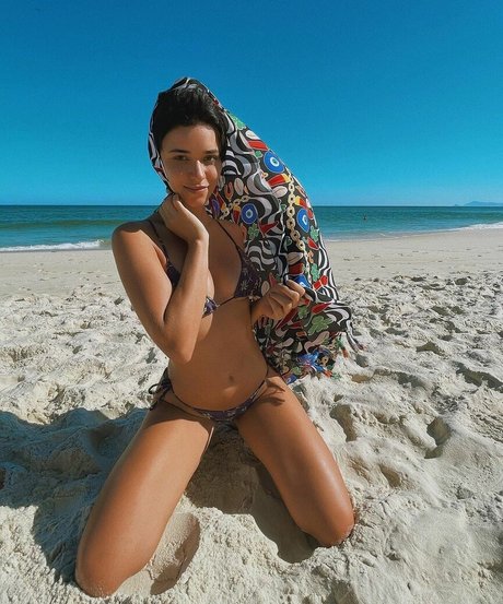 Talita Younan erotic star pictures