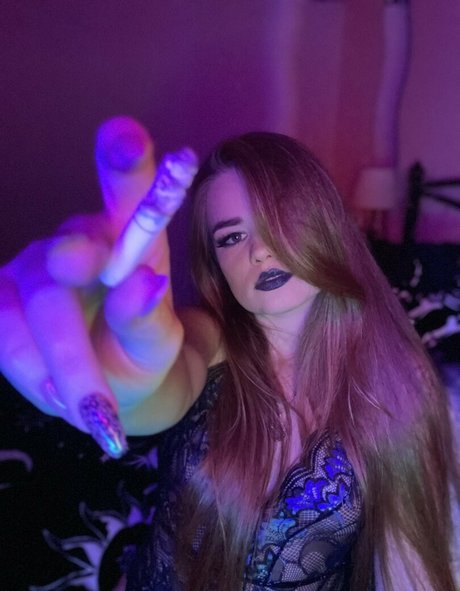 findomroxy1 model gallery