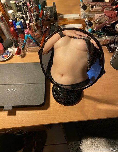 busty redhead teen onlyfans free porn photos